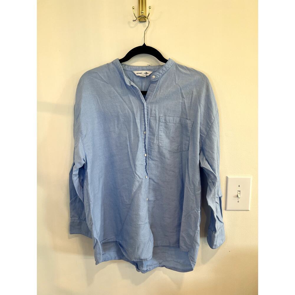 Old Navy The Boyfriend Shirt Womens Medium Light Blue Cotton Button Down